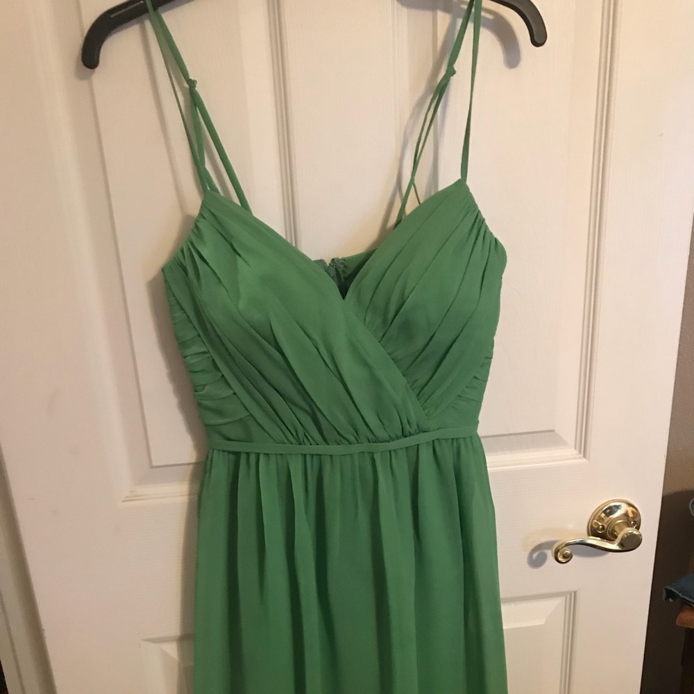 David’s Bridal bridesmaid dress size 2 Clover